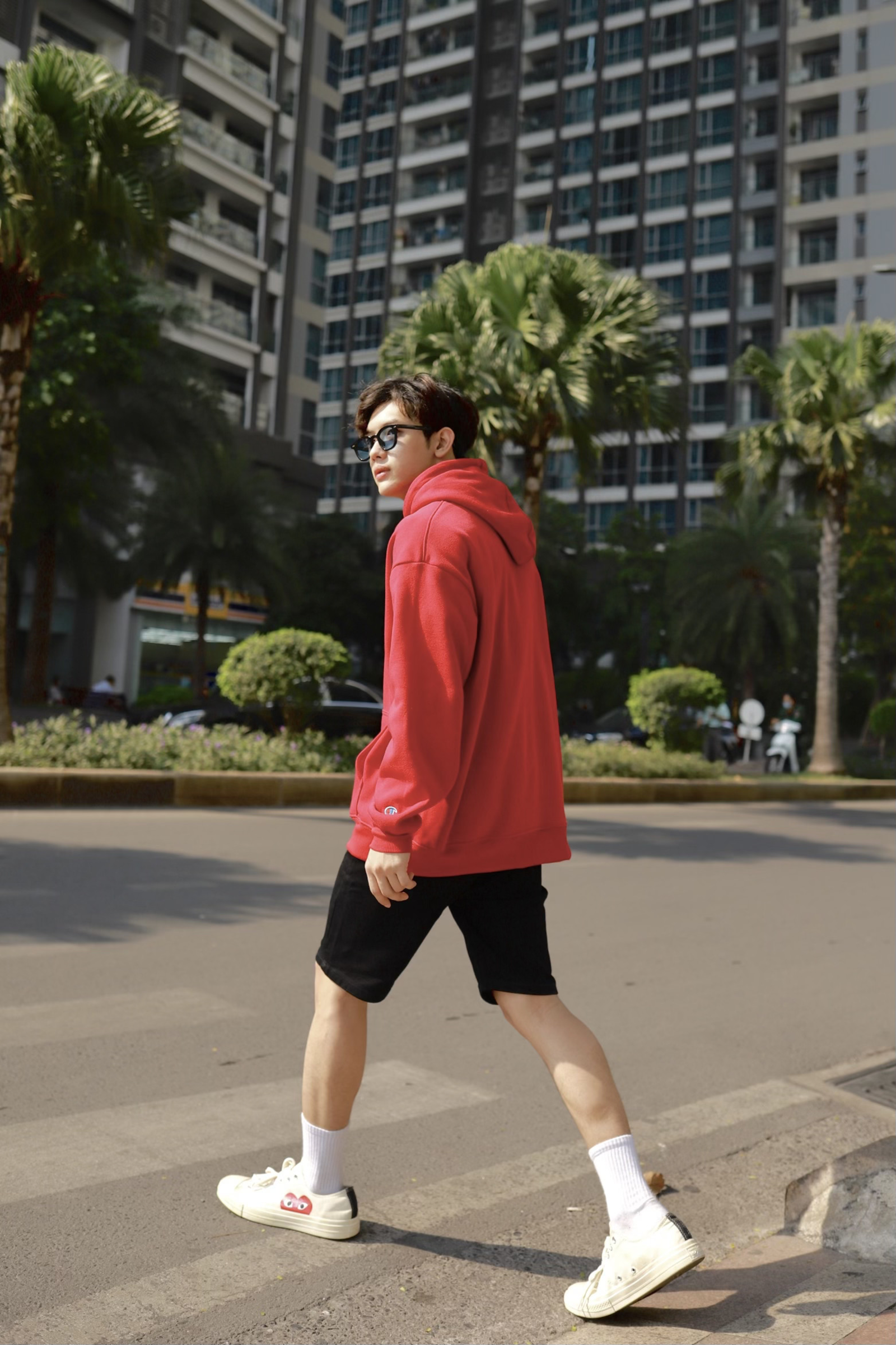 About red hoddie